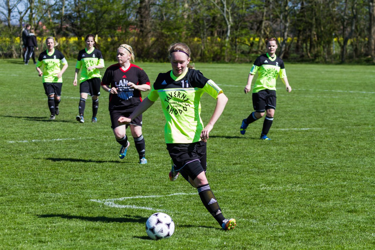 Bild 159 - Frauen SV Frisia 03 Risum Lindholm - Heider SV : Ergebnis: 8:0